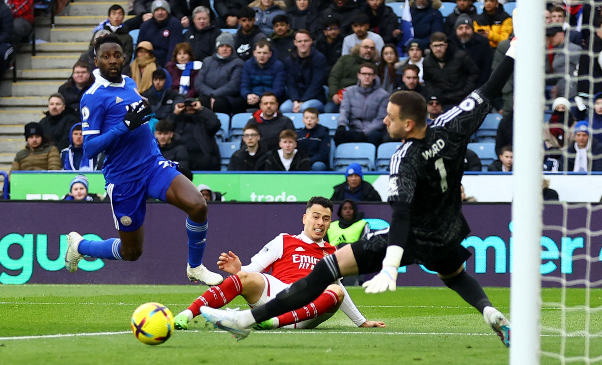 们不断拼搏 们不断拼搏